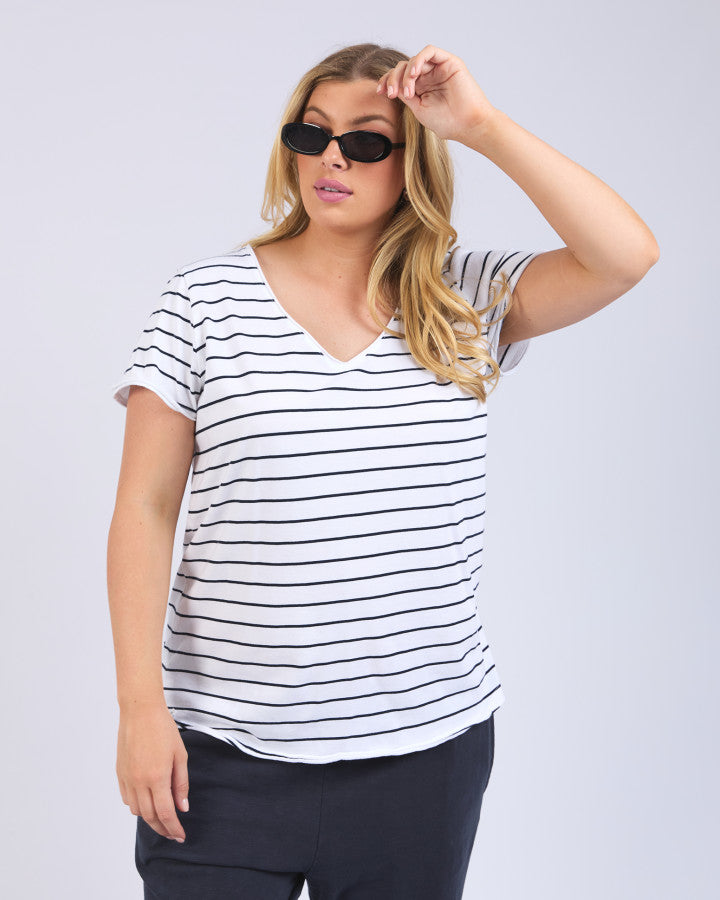 PIMA VEE TEE - White/Navy Stripe