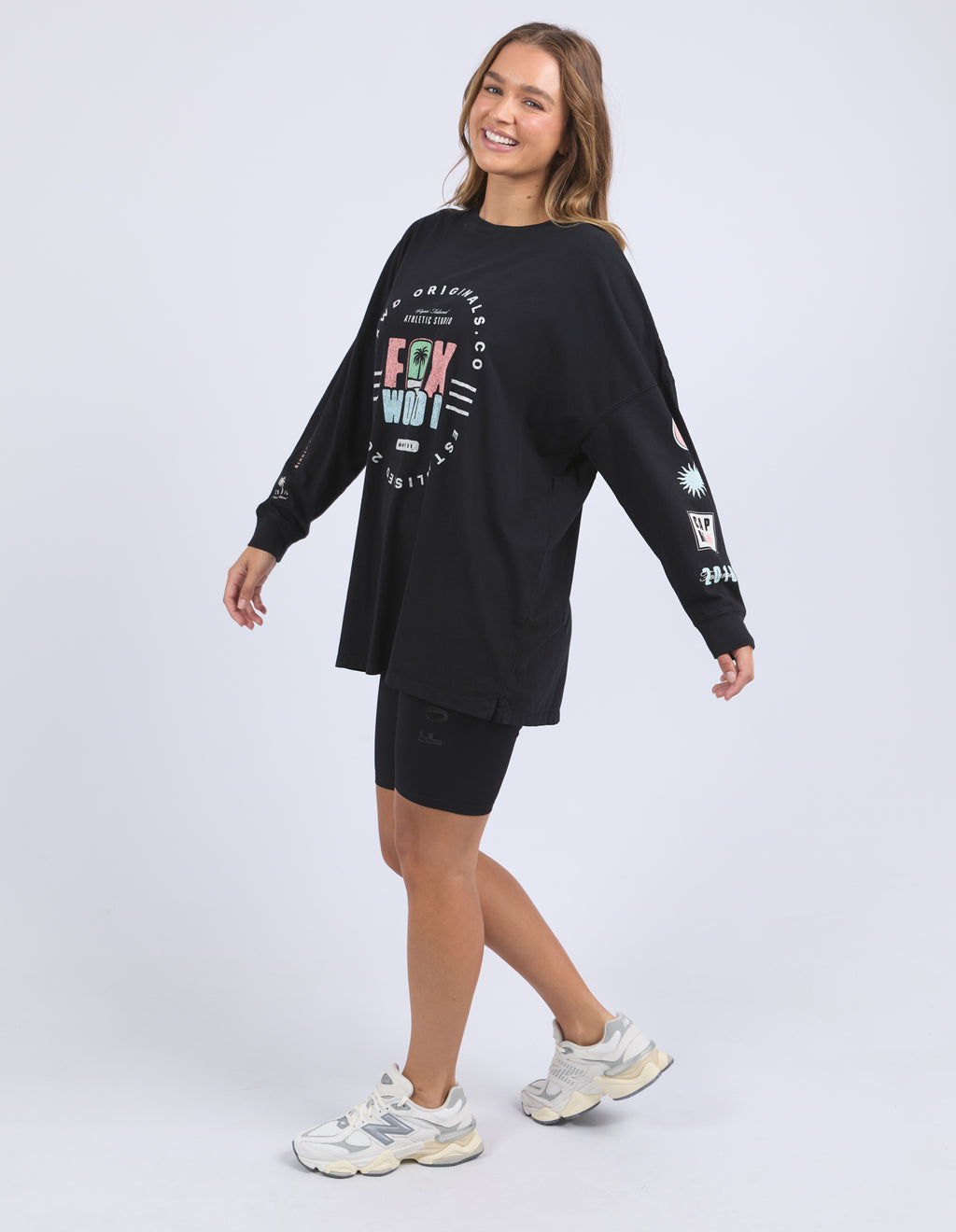 VIBES L/S TEE - Washed Black