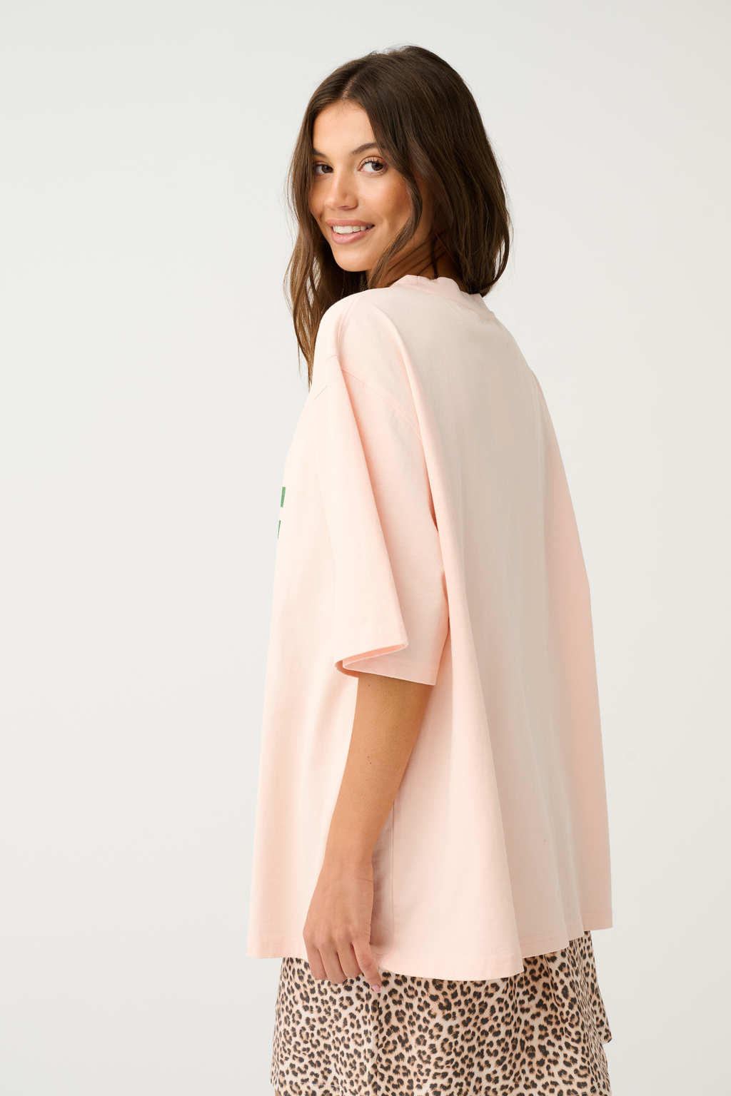 JEANA TEE - Hotel Palm