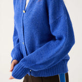 Aurora Cardi