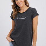 SIGNATURE TEE - Black