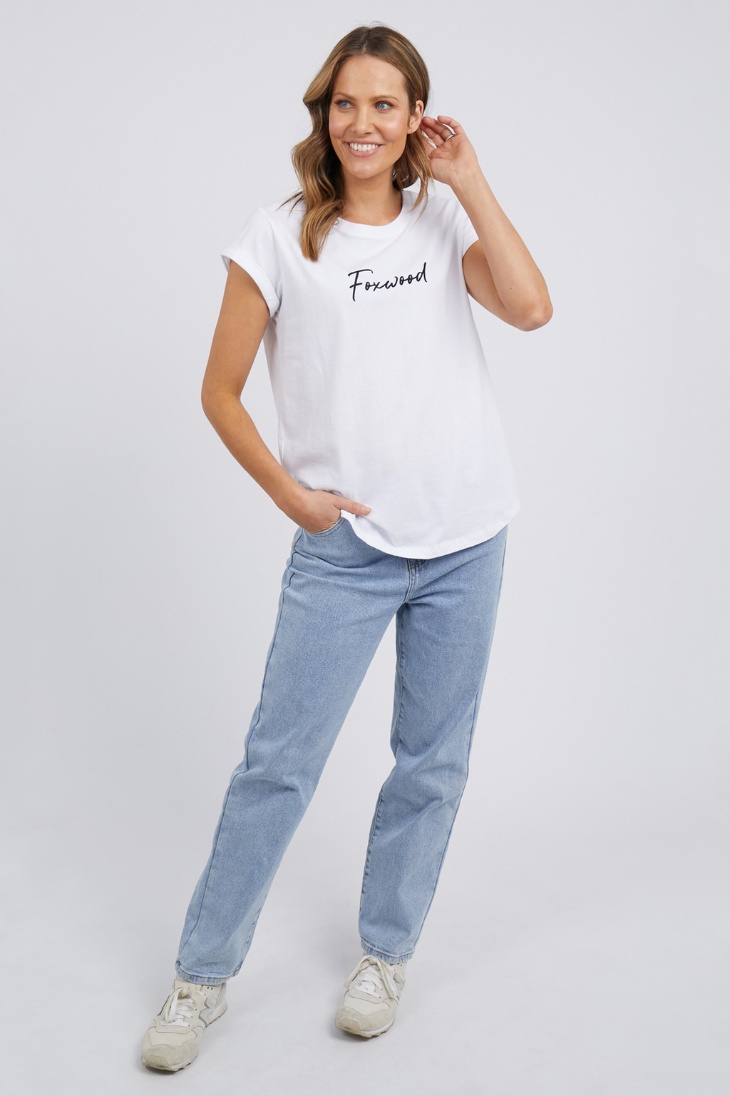 SIGNATURE TEE - White