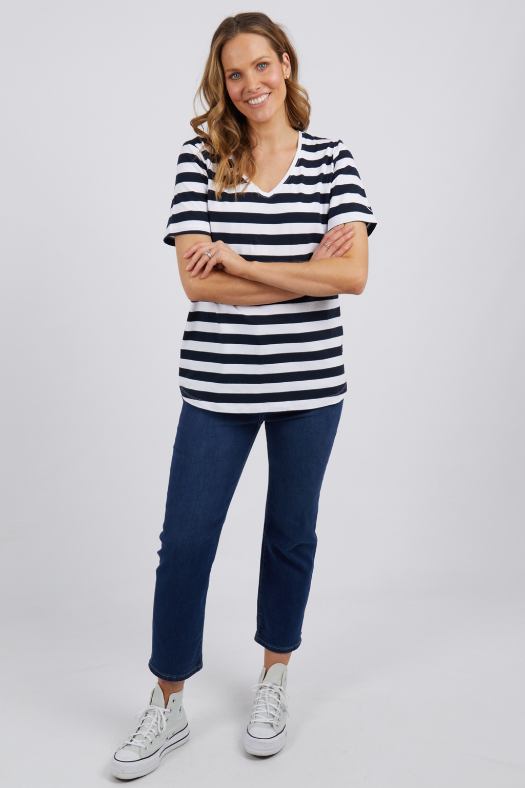 FORTUNE STRIPE VEE TEE - Navy and White Stripe