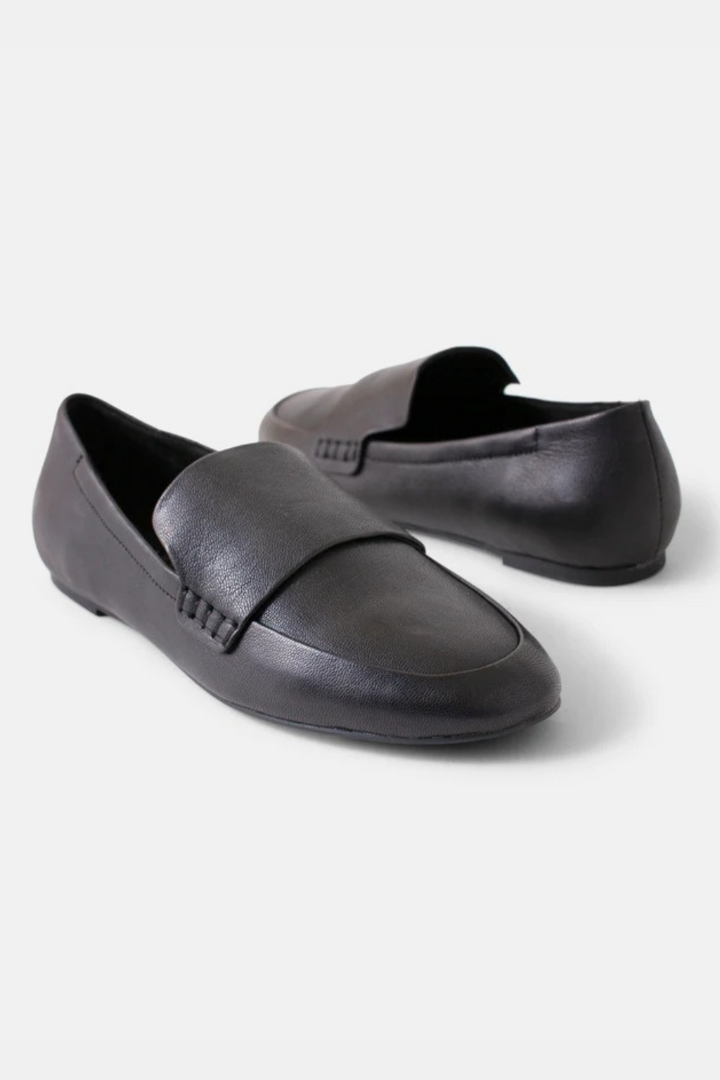 DUTCH LEATHER LOAFER - Black Pebble