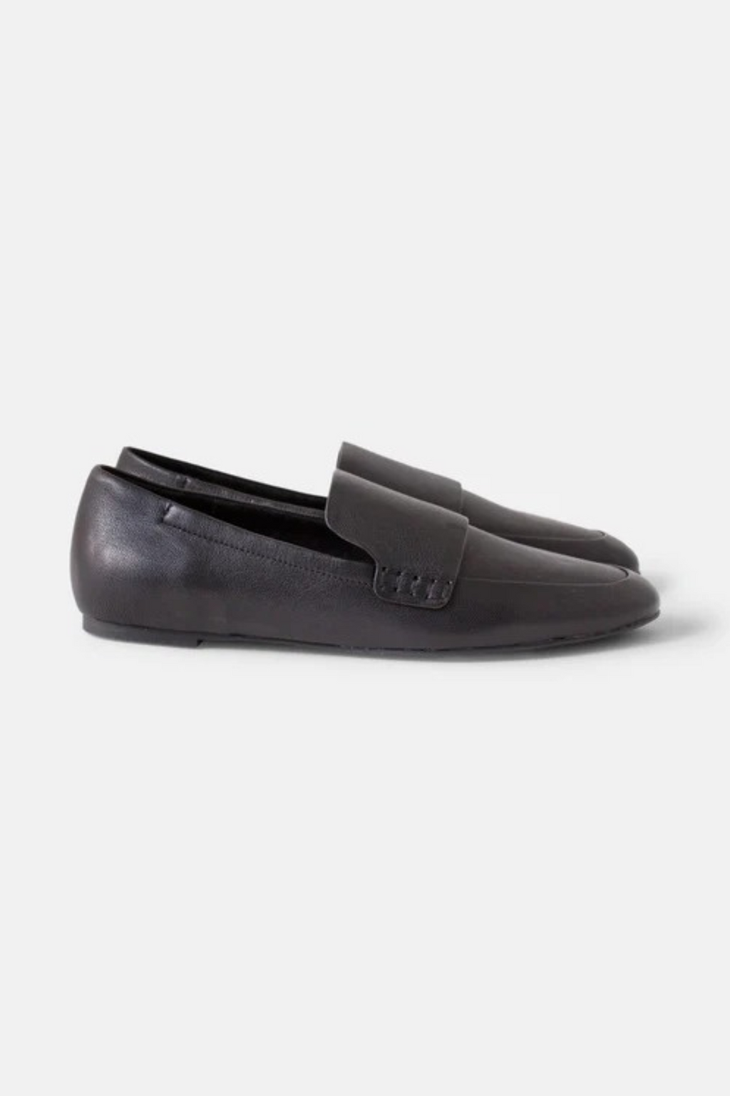 DUTCH LEATHER LOAFER - Black Pebble